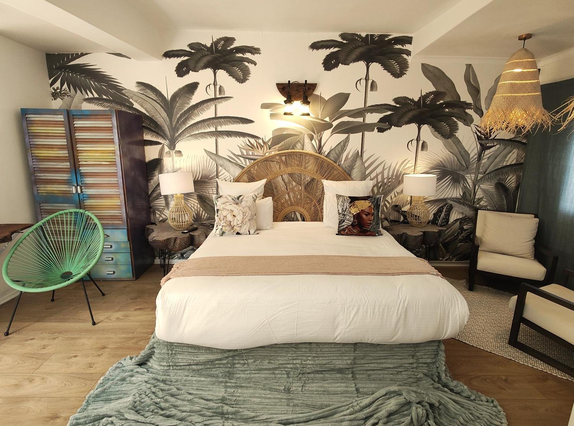 Sun&Sand Camps Bay Cape Town Exterior photo